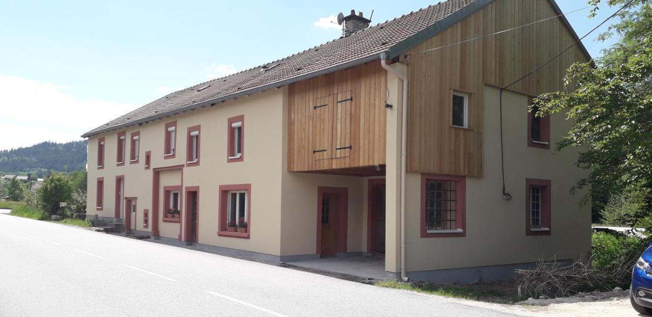 Bed and Breakfast Au Val Des Meuris Taintrux Екстер'єр фото